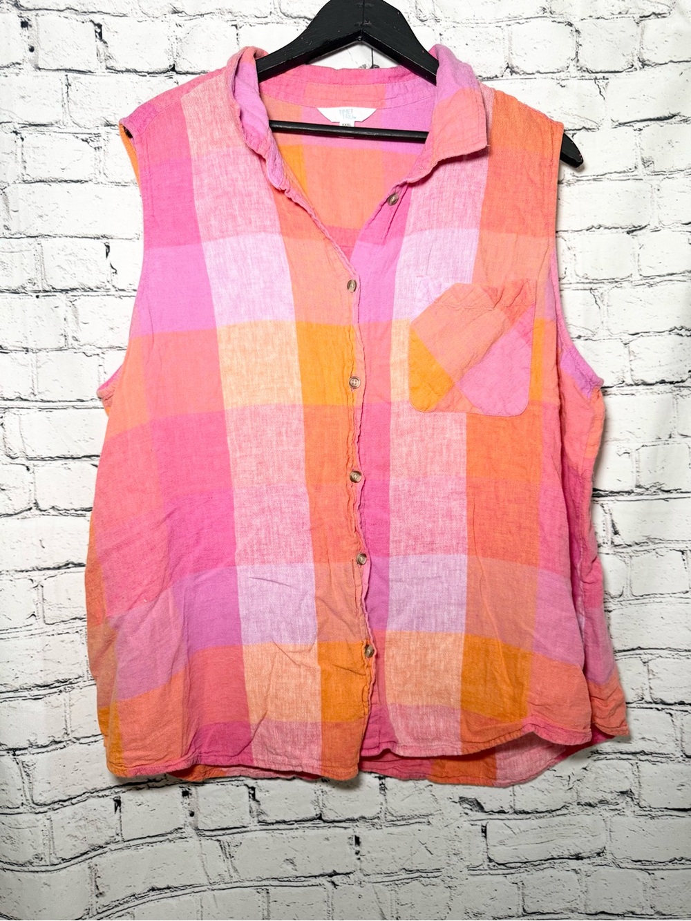 Pink/orange button tank. Size XXXL
